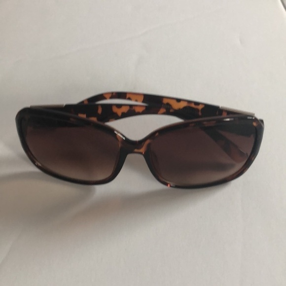 🏵2/$40🏵 Panama Jack Fashion Sunglasses - Picture 10 of 16